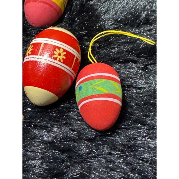 Vintage Hand-Painted Wooden Easter Egg Ornaments Easter Tree Bundle Of 15 - Picture 7 of 10